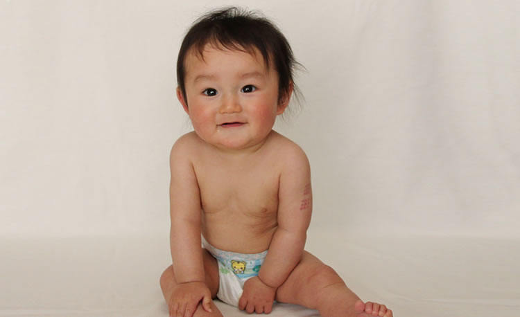 生後8ヶ月の赤ちゃんの体